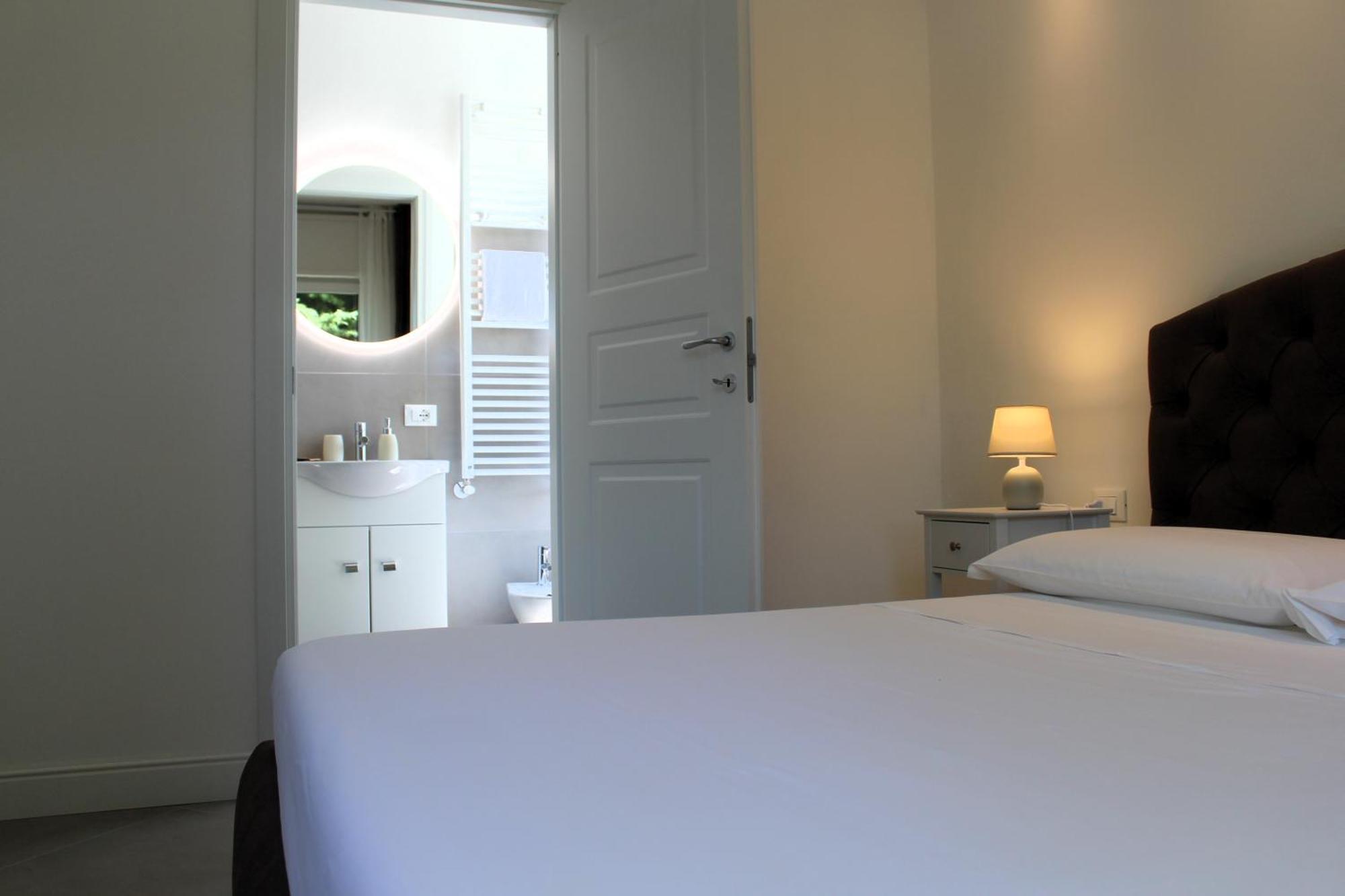 Villa Forte Salvi - Rooms Peschiera del Garda Exterior photo